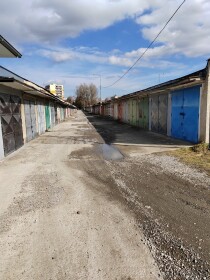 Hľadám garáž v dolnej časti mesta