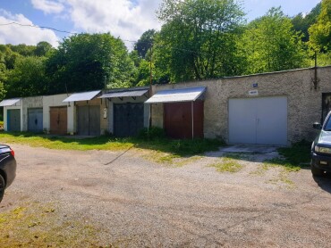 Na predaj murovaná garáž s rozlohou 28 m2 v Handlovej