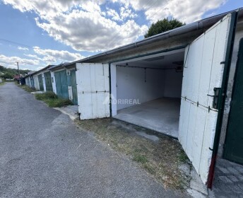 Na predaj murovaná garáž v Detve - 21 m², 24.500€