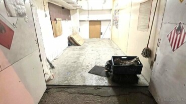 Garáž 15 m² na predaj na Bebravskej ulici v Bratislave