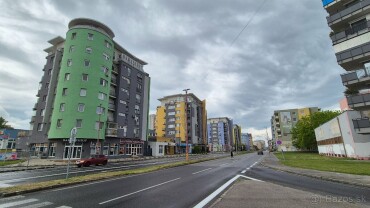 Samostatná uzamykateľná garáž na prenájom v Bratislave - Biskupice