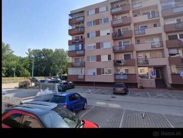 Vonkajšie parkovacie miesto na prenájom v Petržalke