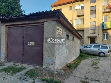 Predaj priestrannej garáže v historickom centre Komárna