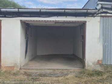 Garáž na predaj na Rúbanisku 2 s elektrinou