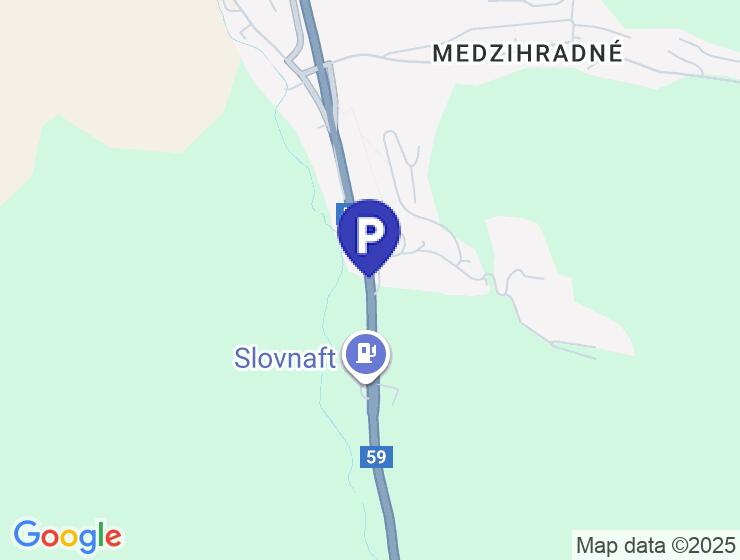 Garáž 40 m² na prenájom v Banisku, vhodná pre dodávku