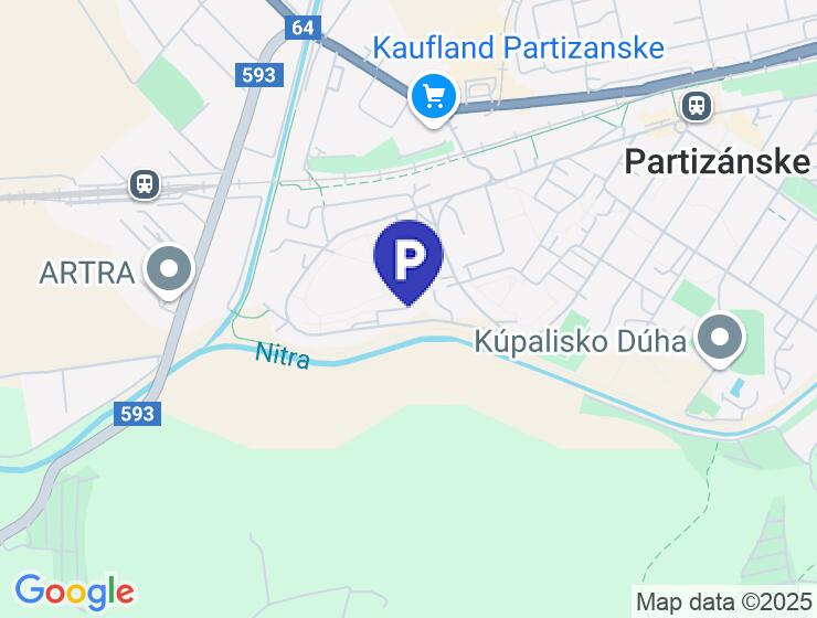 Garáž na prenájom s elektrinou a montážnou jamou v Partizánskom