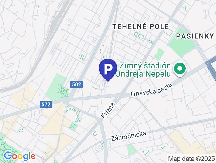 Garáž s montážnou jamou a elektrinou na Kukučínovej ulici