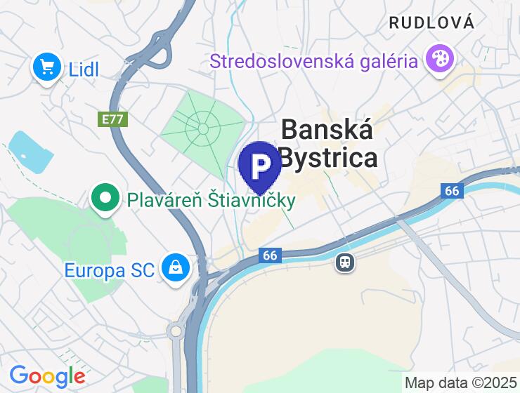 Garáž s montážnou jamou na M. Rázusa v centre BB