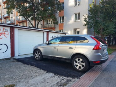 Garaz Trenčianska 58, BA