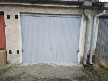 Zrenovovaná murovaná garáž na predaj v Martine