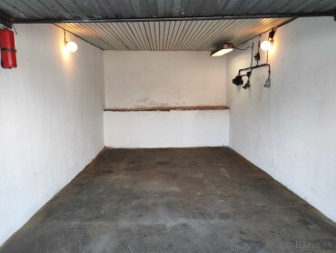 Murovaná garáž na predaj v Lučenci