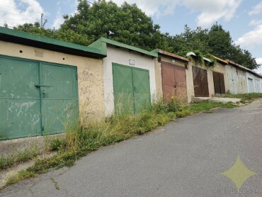 Na predaj priestranná garáž 20 m² v Banskej Štiavnici