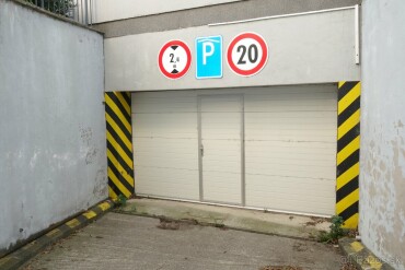 Prenájom uzavretej garáže na Píniovej ulici vo Vrakuni