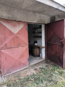 Predaj murované garáže s elektrinou a jamou v Plešivci