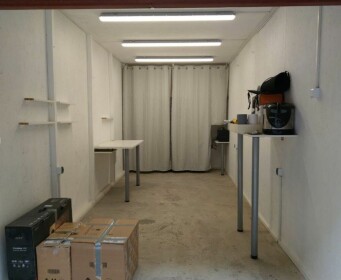 Garáž 13 m² na Dudvážskej ulici na predaj s vybavením