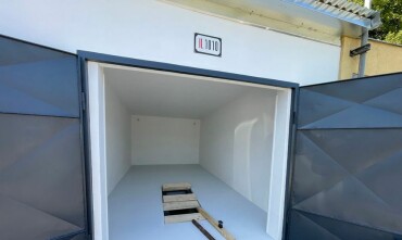 Predaj garáže 22 m2 po rekonštrukcii na Riečnej ulici, Prievidza