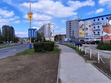 Na predaj murovaná garáž na Krivej ulici, Košice - Juh