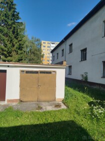 Na predaj murovaná garáž pri ÚVN na ul. Generála Vesela