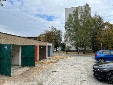 Garáž na dlhodobý prenájom na Oštepovej ulici