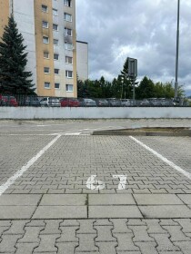 Na predaj parkovacie miesto na Tulskej ulici, 13 m2