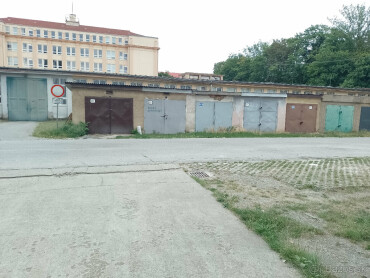 Prenájom garáže v Starom Meste pri Parku Komenského
