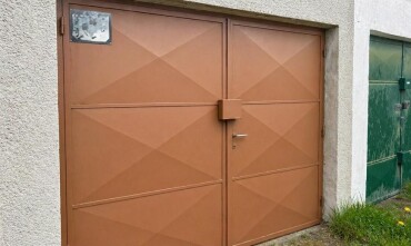 Predaj priestrannej garáže s montážnou jamou na Gugskej ulici v Nových Zámkoch