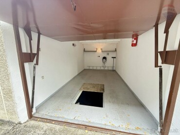 Prenájom garáže 18 m² v Dunajskej Strede na Jilemnického ul.