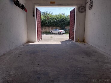 Prenájom miesta v garáži pre motorku v Devínskej Novej Vsi