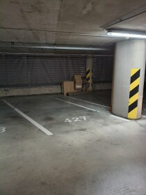 Prenájom garážového státia v Bratislave na Bajkalskej ulici