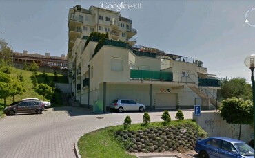 Prenájom priestranného garážového miesta na Majerníkovej 15