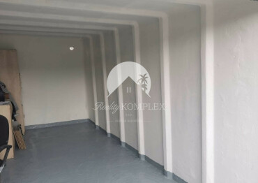 Na predaj vynovená garáž na Domkárskej ulici v Bratislave