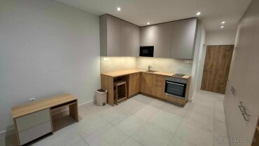 Predaj zrekonštruovaného bytu 20 m2 v Novom Meste nad Váhom