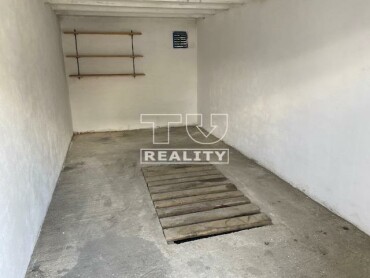 Na predaj garáž s montážnou jamou v Trenčíne na Sihoti
