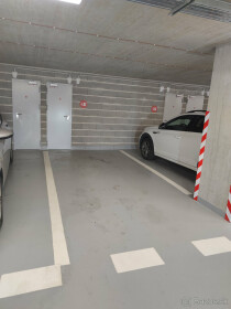 Dlhodobý prenájom parkovacieho miesta Dúbravka