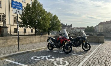 Prenájom garážového státia pre motorku v Dúbravke – Pri Hrubej lúke 1