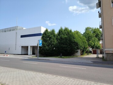 Garáž na prenájom v centre Zvolena pri OC Europa