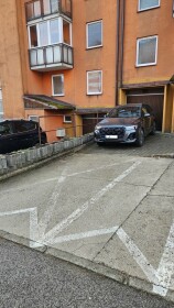 Prenájom priestrannej garáže s elektrinou na sídlisku Hájik