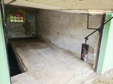 Murovaná garáž s jamou na predaj v Bánovciach nad Bebravou