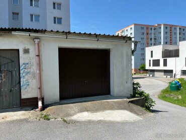 Garáž na predaj v centre Stropkova