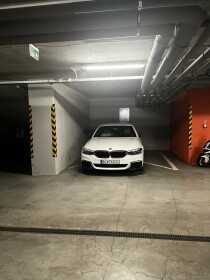 Slnečnice - vnútorné parkovacie státie