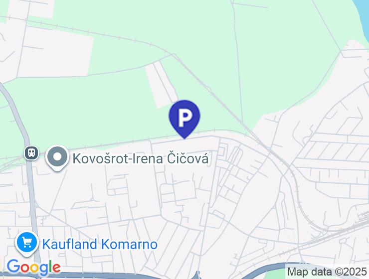 Murovaná garáž s montážnou jamou na predaj v Komárne