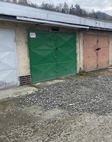 Na predaj garáž s pozemkom na Clementisovej ulici