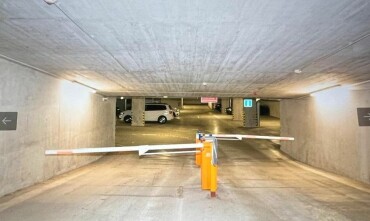 Prenájom vnútorného parkovacieho miesta v garážovom dome na Mraziarenskej ul.