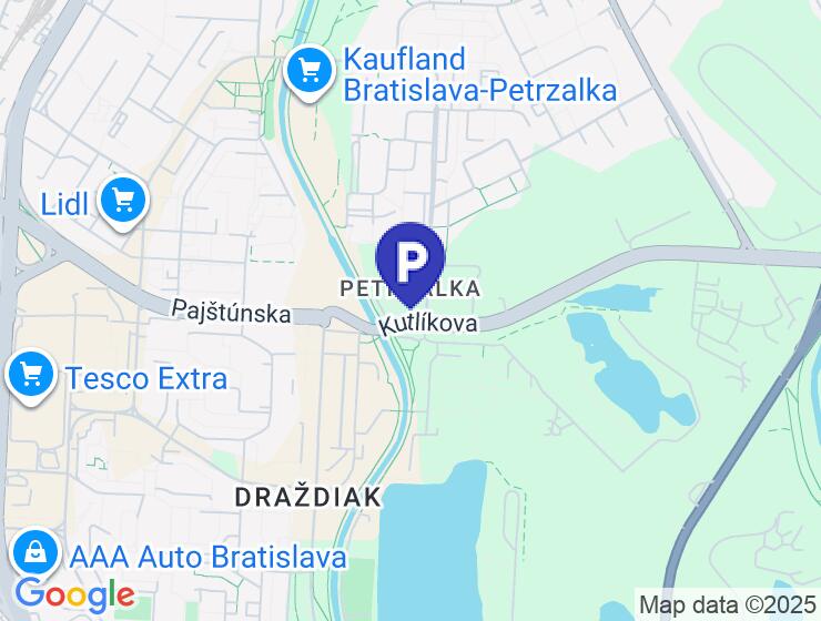 Na predaj garáž na Špitálskej ul. v Bratislave, 14 m², s elektrinou