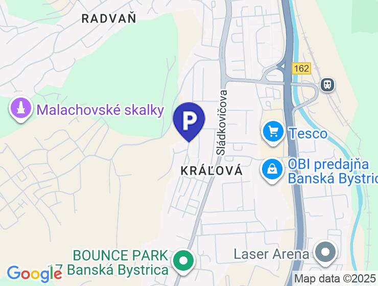 Na predaj moderná garáž v Radvani