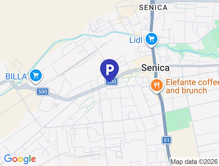 Na predaj priechodná dvojgaráž s pozemkom a elektrinou