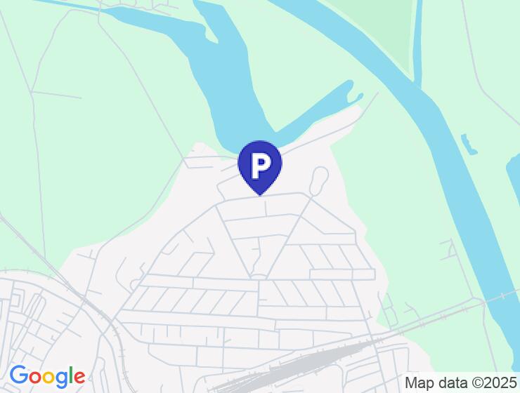 Na predaj priestranná garáž v Komárne na Okružnej ceste