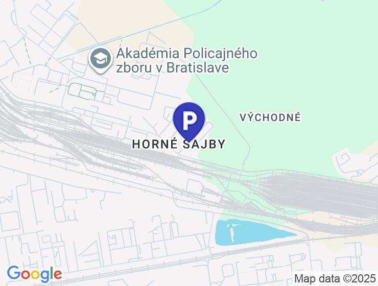 Na predaj samostatná dvojgaráž s regálmi v Rači