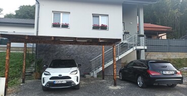 Nekrytý aj krytý parking v Prešove – Vydumanec | s elektrinou a vodou, vhodné aj pre SUV