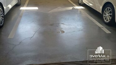 Parkovacie miesto v podzemnej garáži na Hurbanovej ulici